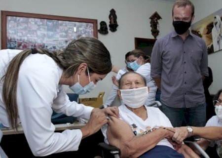 Três anos de covid-19 em MS: vigilância e vacinação foram essenciais para combater pandemia