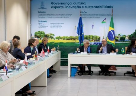 Embaixadores se reúnem com reitores de universidades públicas e privadas de MS