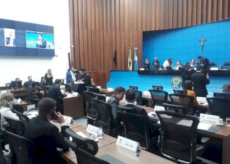 Mulher que realiza exame sedada tem direito a acompanhante em MS