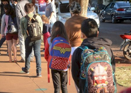 Rede municipal de ensino   inicia aulas nesta quinta-feira