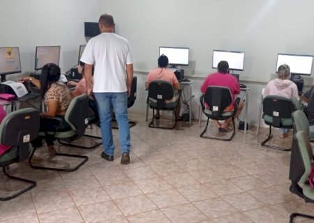 Pré-egressos e egressos de presídios de Dourados recebem curso básico de informática