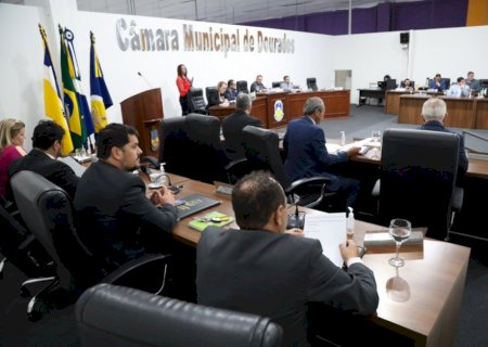 Vereadores  aprovam cinco novos projetos de lei após feriado