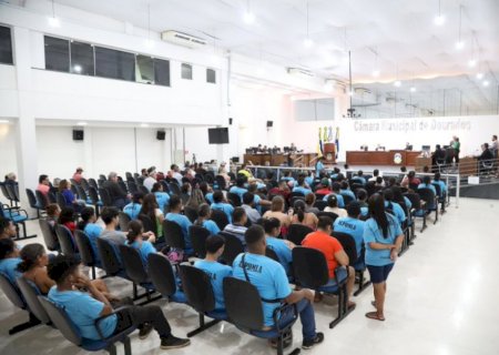C&acirc;mara de Dourados analisa 21 projetos na sess&atilde;o ordin&aacute;ria
