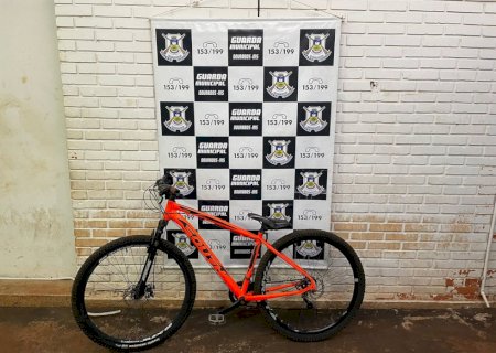 Casal e amigo que furtavam bicicletas e vendiam nas redes sociais são presos