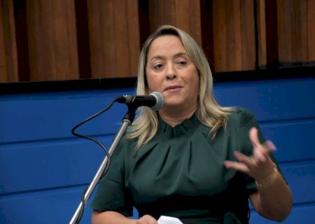 'Semana de Conscientização do descarte adequado do lixo perfurocortante' é proposta por Lia Nogueira