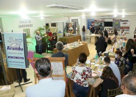 IV Felit-MS começa com lançamento  de livros, música, poesia, teatro e palestras