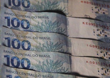 Servidores municipais têm salários disponíveis nesta sexta-feira