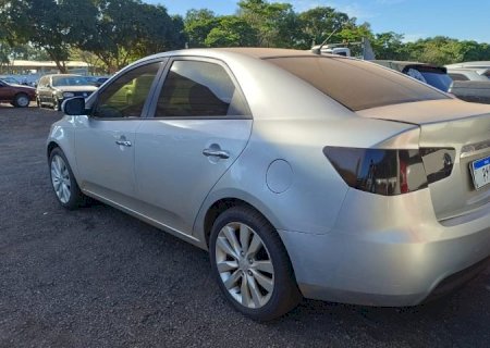 Detran-MS inicia leilão com Honda CG 2023/24 e Kia Cerato em destaque