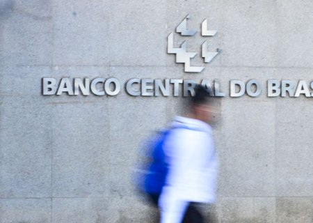 Mercado aumenta projeção do PIB para 2024