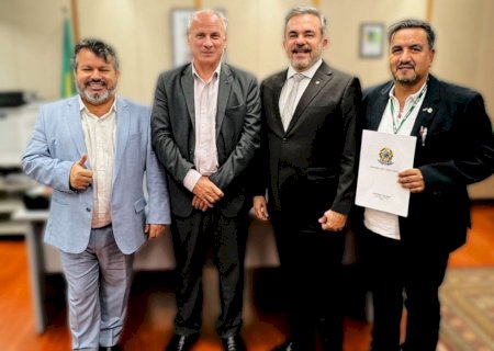 Carlos Bernardo avança em Brasília pauta sobre hospital binacional de fronteira