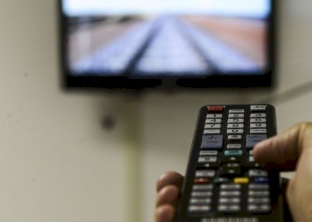 Presença de TV diminui e 42,1% dos lares com o aparelho têm streaming