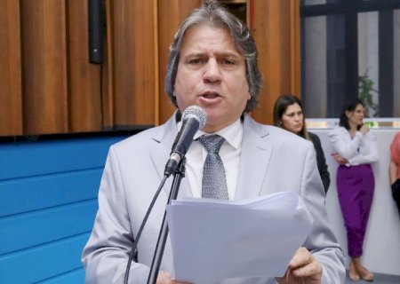 Caravina solicita lousas digitais para modernizar escolas estaduais em Bataguassu