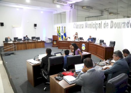 Vereadores aprovam 30 projetos durante 42&ordf; sess&atilde;o ordin&aacute;ria