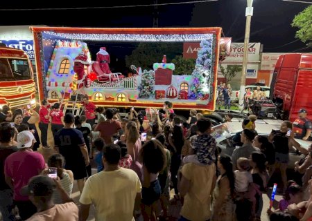 Caravana de Natal da Coca-Cola passa pelo Dourados Brilha neste sábado (14)