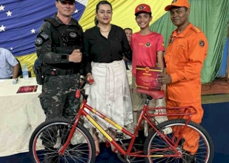 Reforma de bicicletas por internos da Penitenciária de Dourados beneficia projeto social