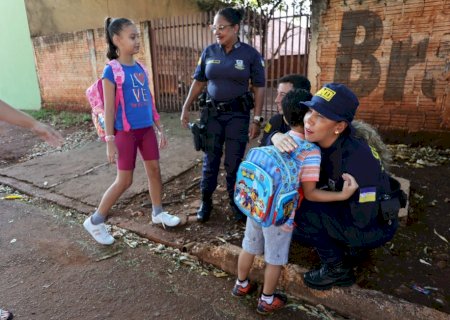 Ronda escolar garante prevenção e acolhimento para comunidade