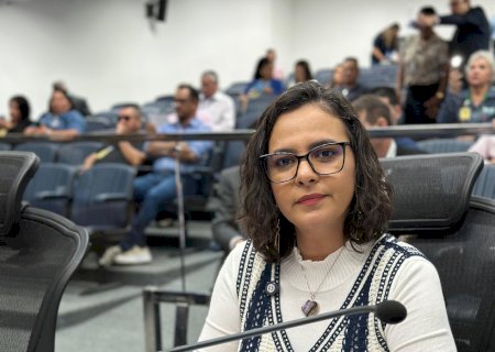 Deputada Estadual Gleice Jane (PT) cobra providências sobre a implantação do primeiro Samu Indígena em Dourados (MS)