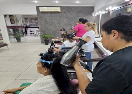Da maquiagem ao corte, autocuidado tem variação de até 260% em Campo Grande