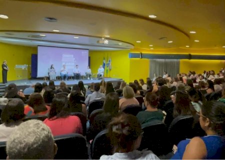 Com foco nos cuidados de pacientes com hanseníase, SES promove capacitação sobre talidomida