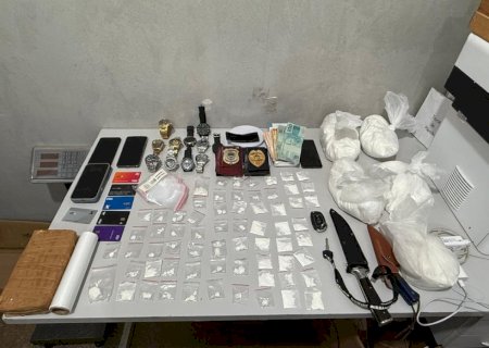Quatro pessoas são presas em flagrante e mais de 15 kg de drogas apreendidas durante operação em Três Lagoas