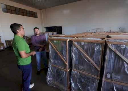 Prefeitura recebe nova remessa de equipamentos para reforçar unidades de saúde
