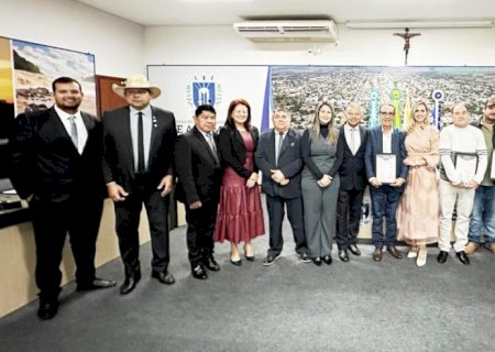 Moções são reconhecimento por quem faz a diferença em Amambai, diz vereadora Suzana Ulisses