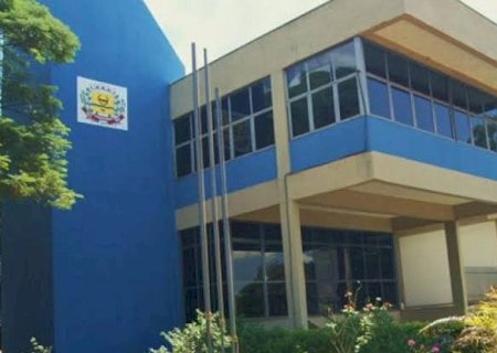 Prefeitura terceiriza função  de servidores e entra na mira do MPE