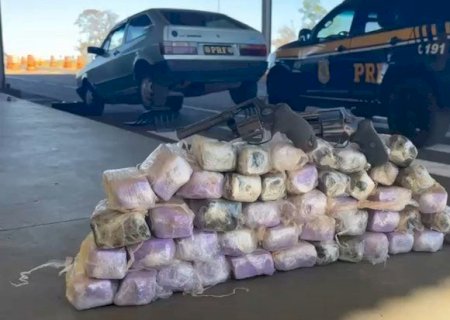 PRF apreende 12,9 kg de cocaína e duas armas de fogo em Paranaíba (MS)