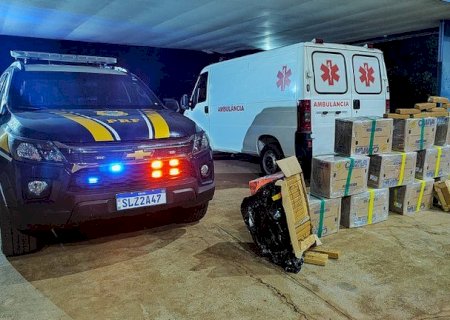 PRF apreende ambulância com 681 Kg de maconha em Água Clara (MS)