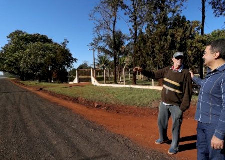 Prefeitura leva cascalhamento ao Campo Belo e acaba com espera de mais de 30 anos