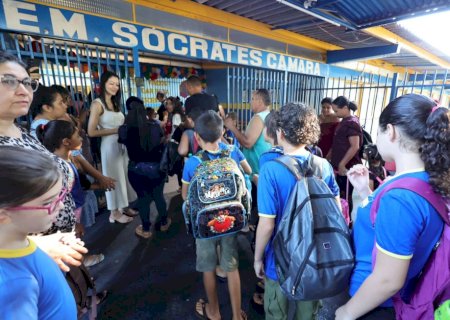 Prefeitura retoma as aulas em 46 escolas municipais e 39 centros de educação infantil