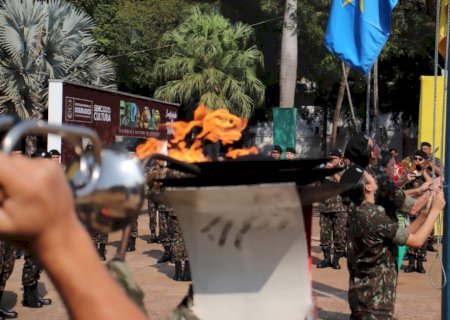 Prefeitura e 4ª Brigada de Cavalaria fazem acendimento da Chama da Pátria na segunda