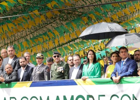 Prefeitura realiza desfile gigante e leva 30 mil pessoas para celebrar o 7 de Setembro