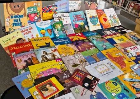 Prefeitura amplia acervo da Biblioteca Municipal no Dia Nacional do Livro