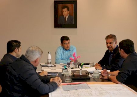 Prefeito recebe senador Nelsinho e pede recursos para novo prédio do Hospital da Vida