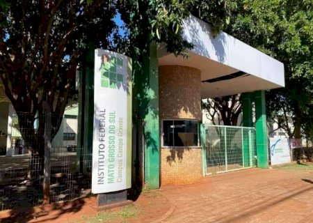 IFMS oferece 318 vagas em cursos de idiomas em sete cidades