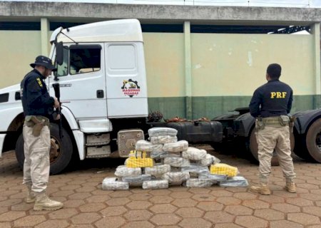 PRF encontra caminhão com mais de 100kg de cocaína escondida na BR-158