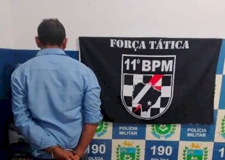 Suspeito de matar mulher a facadas &eacute; preso em fazenda
