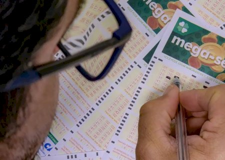 Mega-sena volta a acumular e pode pagar R$ 18 milhões na próxima terça