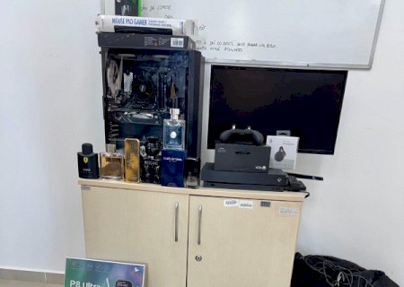 Operação investiga desvio de mercadorias na fronteira e afasta servidora da Alfândega