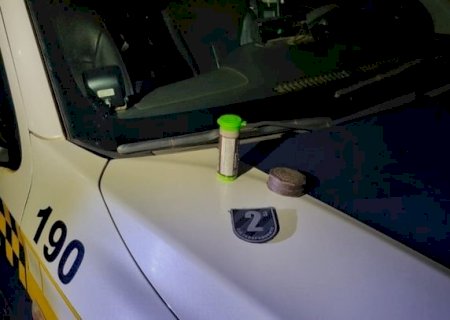 PM de Caarapó flagra menor de 13 anos com acessório para consumo de droga em casa já conhecida por uso de entorpecentes