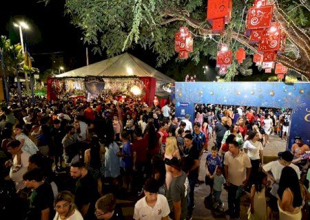 "Natal Encantado" de Dourados recebe brinquedo bate-bate grátis e Casa do Papai Noel