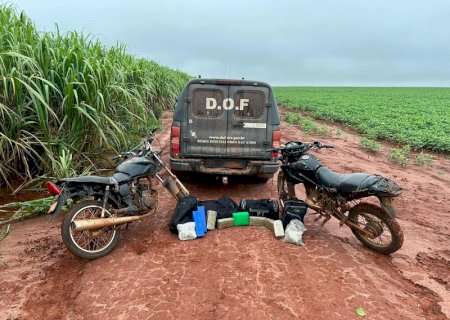 Dupla é presa pelo DOF transportando maconha e skunk em motocicletas