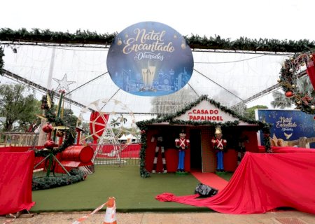 Prefeitura abre “Natal Encantado Dourados” hoje na Praça Antônio João