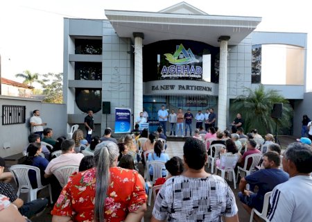 Prefeitura entrega mais 95 títulos e avança na regularização fundiária em Dourados
