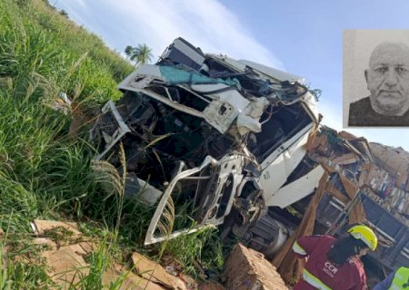 Caminhoneiro passa mal, invade contramão e morre após colisão na BR-163