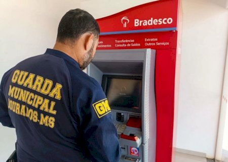 Servidores da Prefeitura de Dourados acordam com 13º salário na conta