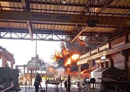 Incêndio de grande porte atinge torre de resfriamento da Usina Raízen em Caarapó