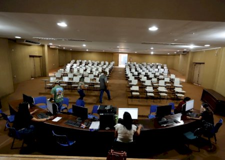 Matrícula digital bate recorde e Central passa a atender das 7h30 às 13h30 a partir do dia 12