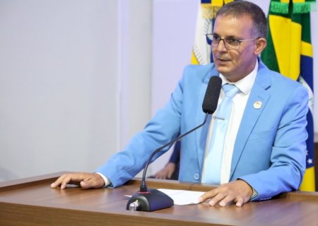 Inspetor Cabral solicita informações sobre licitação da iluminação pública de Dourados